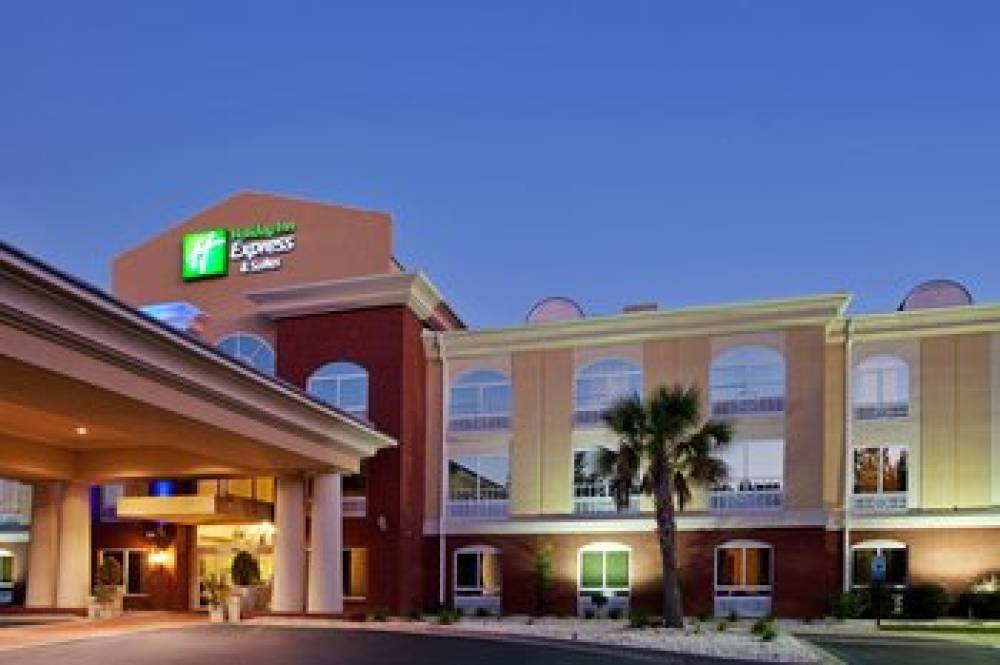 Holiday Inn Express & Suites CAMDEN-I20 (HWY 521) 1