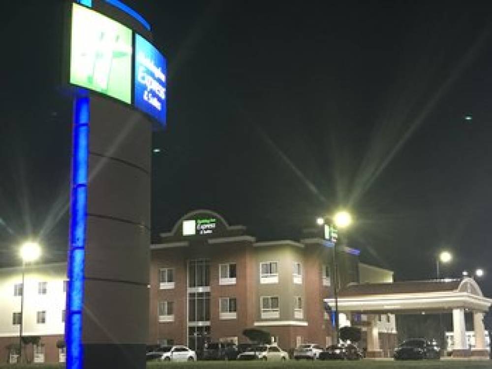 Holiday Inn Express & Suites CANTON 1