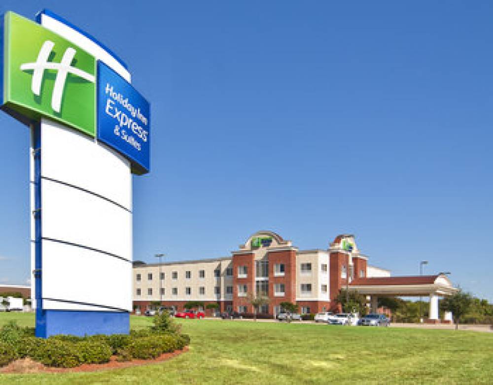 Holiday Inn Express & Suites CANTON 2