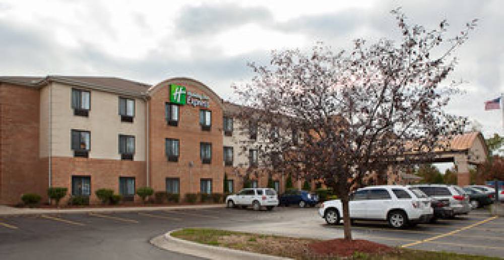 Holiday Inn Express & Suites CANTON 9