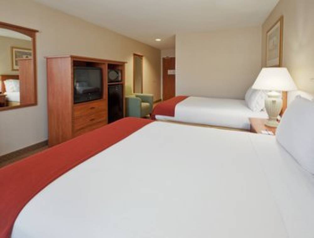 Holiday Inn Express & Suites CARSON CITY 2