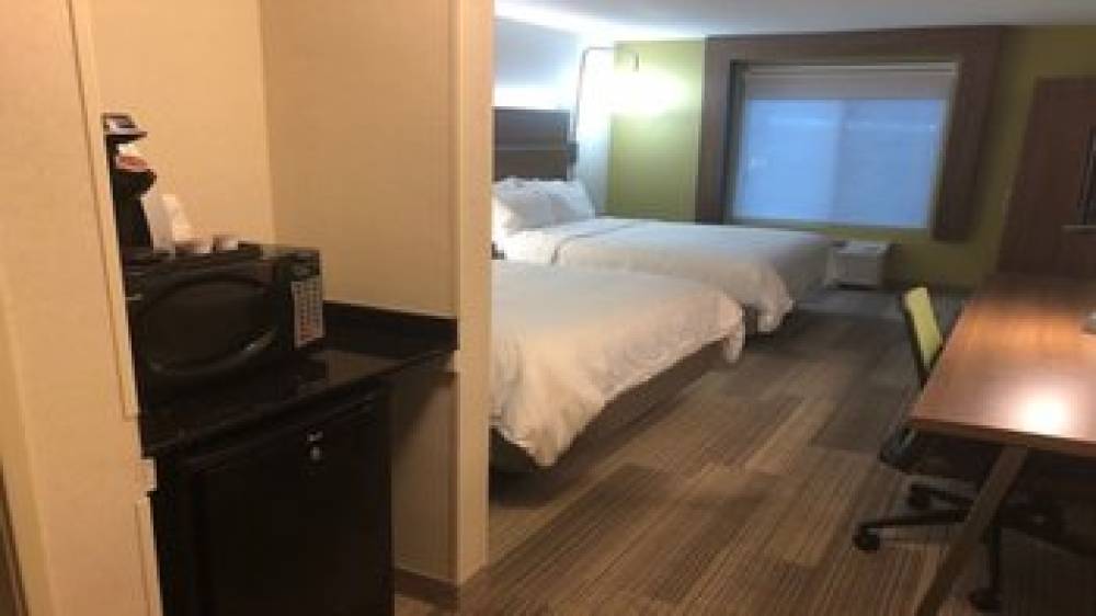 Holiday Inn Express & Suites CARSON CITY 10