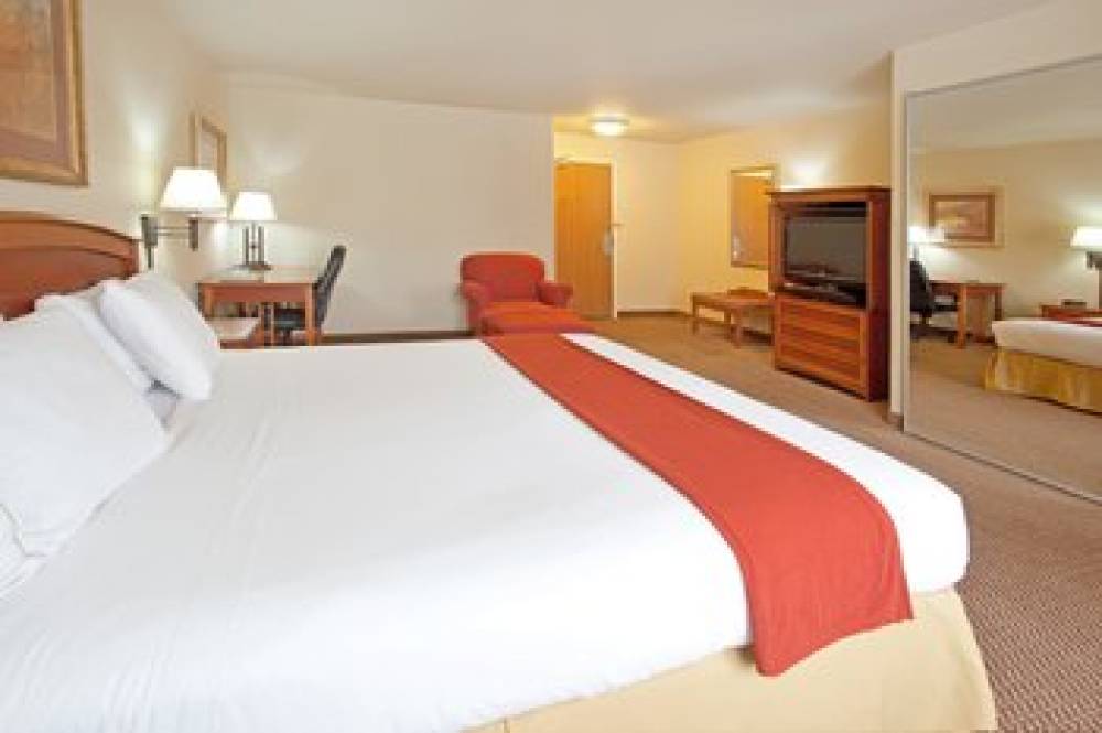 Holiday Inn Express & Suites CEDAR CITY 6