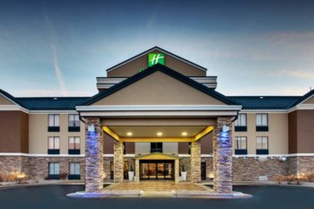 Holiday Inn Express & Suites Cedar Rapids I 380 @ 33Rd Ave
