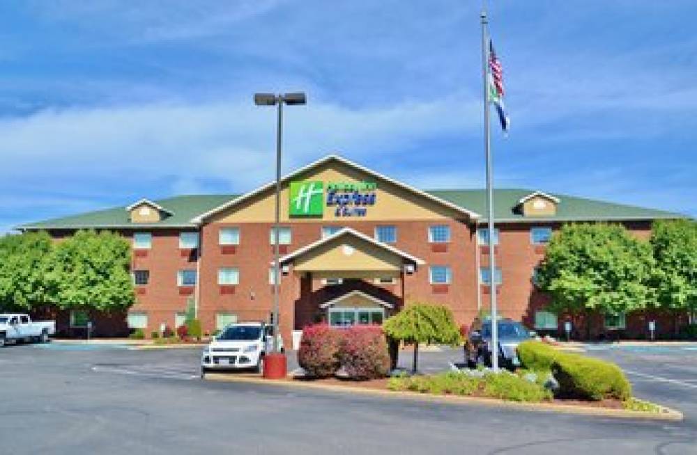 Holiday Inn Express & Suites CENTER TOWNSHIP 7