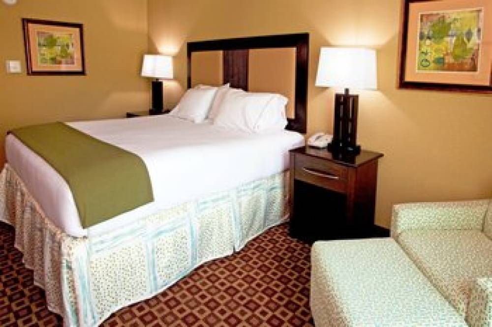 Holiday Inn Express & Suites CHAFFEE-JACKSONVILLE WEST 9