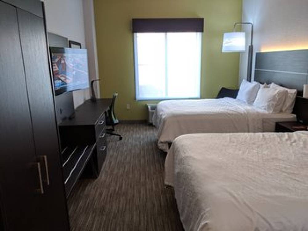 Holiday Inn Express & Suites CHARLOTTE-CONCORD-I-85 5