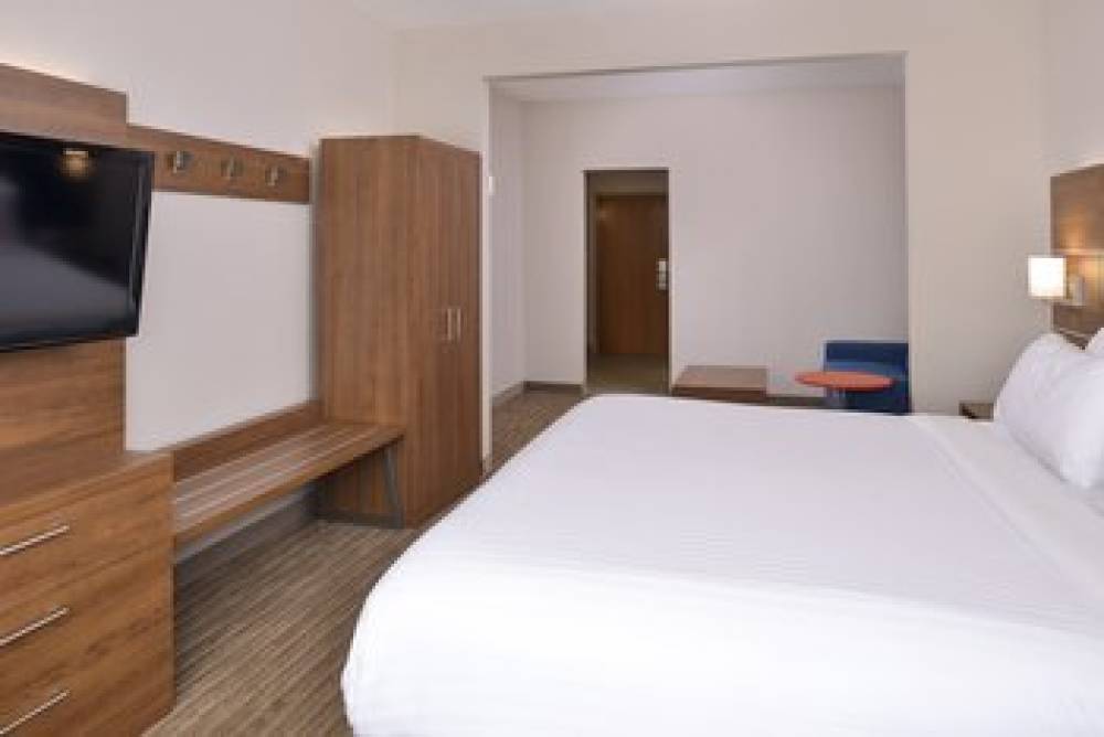 Holiday Inn Express & Suites CHATTANOOGA (EAST RIDGE) 10