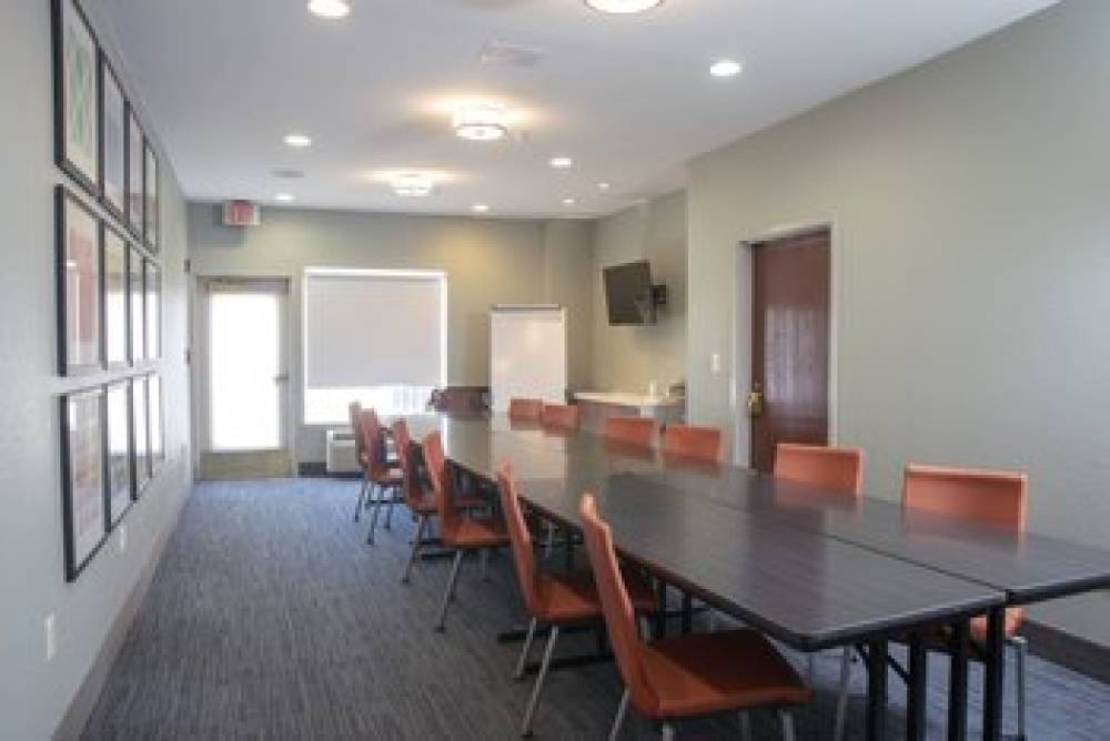 Holiday Inn Express & Suites CHESTER-MONROE-GOSHEN 5