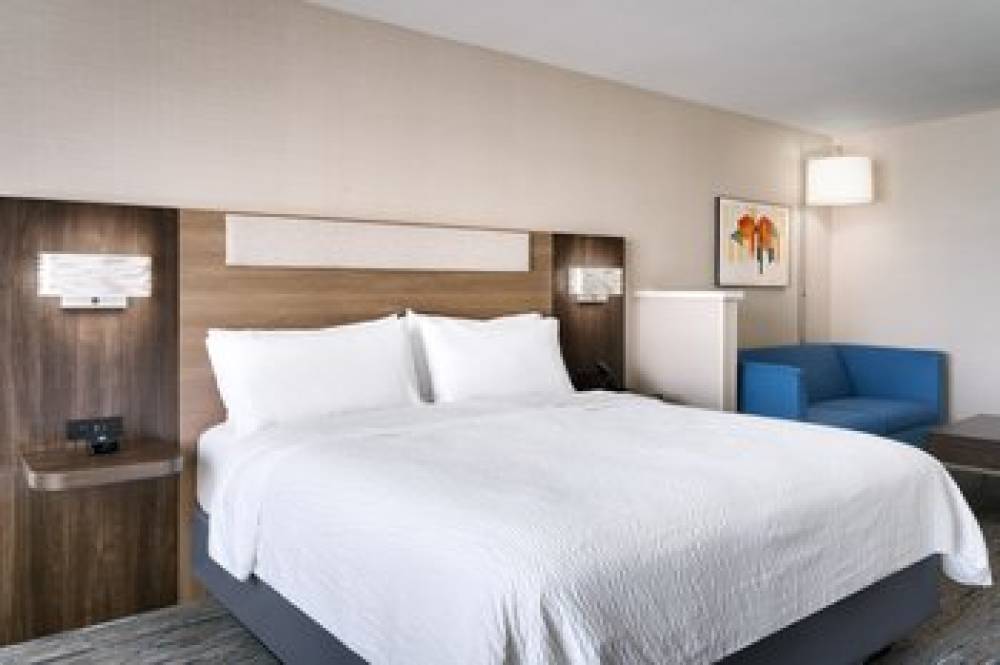 Holiday Inn Express & Suites CHEYENNE 10