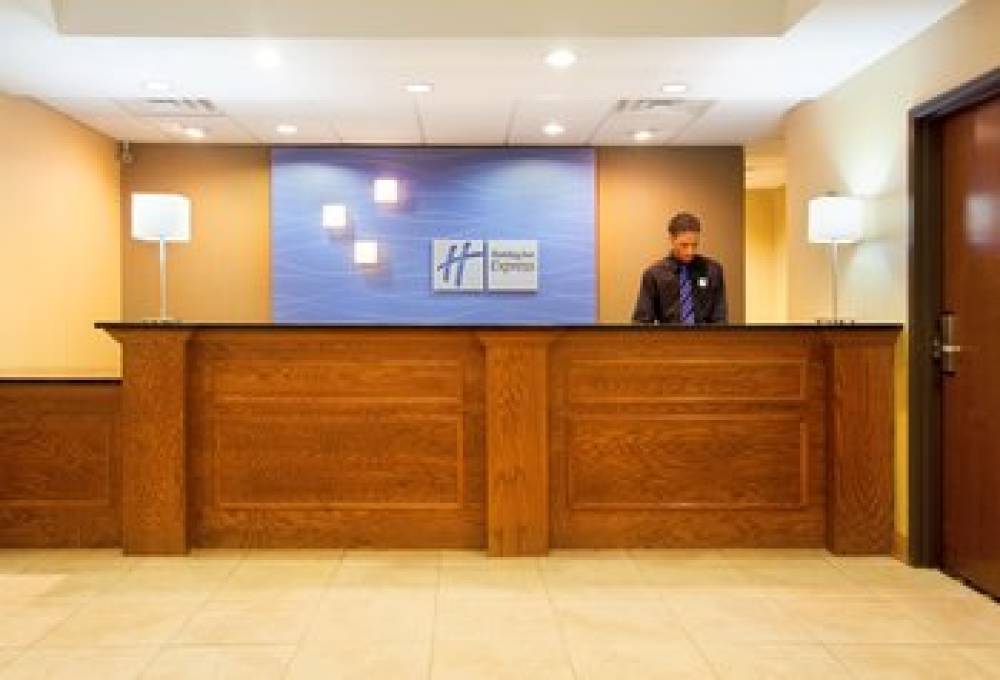 Holiday Inn Express & Suites CHICAGO SOUTH LANSING 2