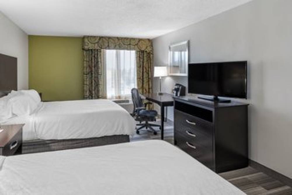 Holiday Inn Express & Suites CINCINNATI-BLUE ASH 9