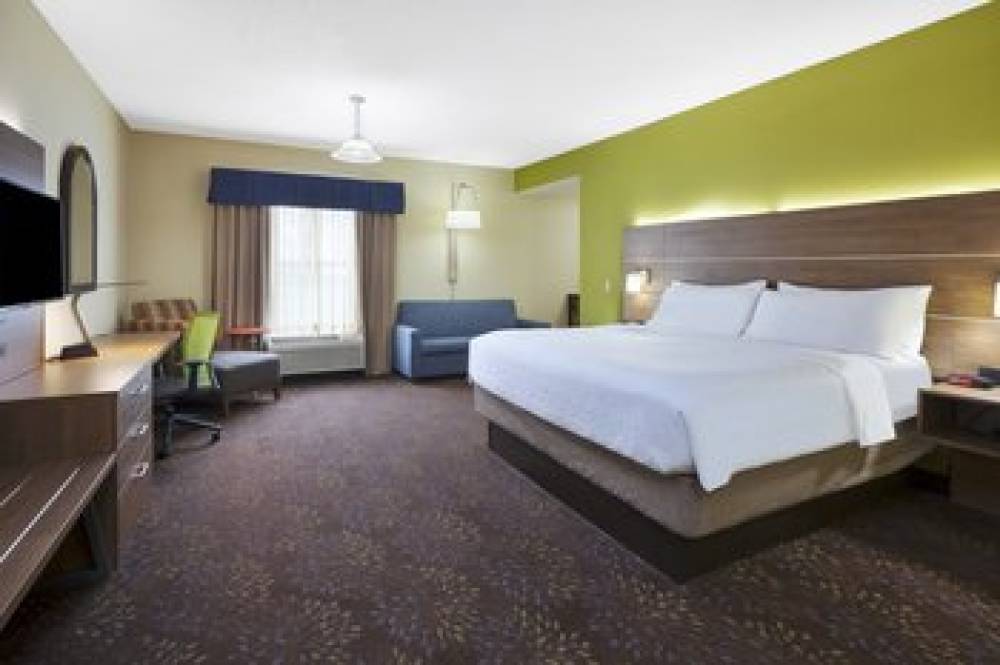 Holiday Inn Express & Suites CIRCLEVILLE 9