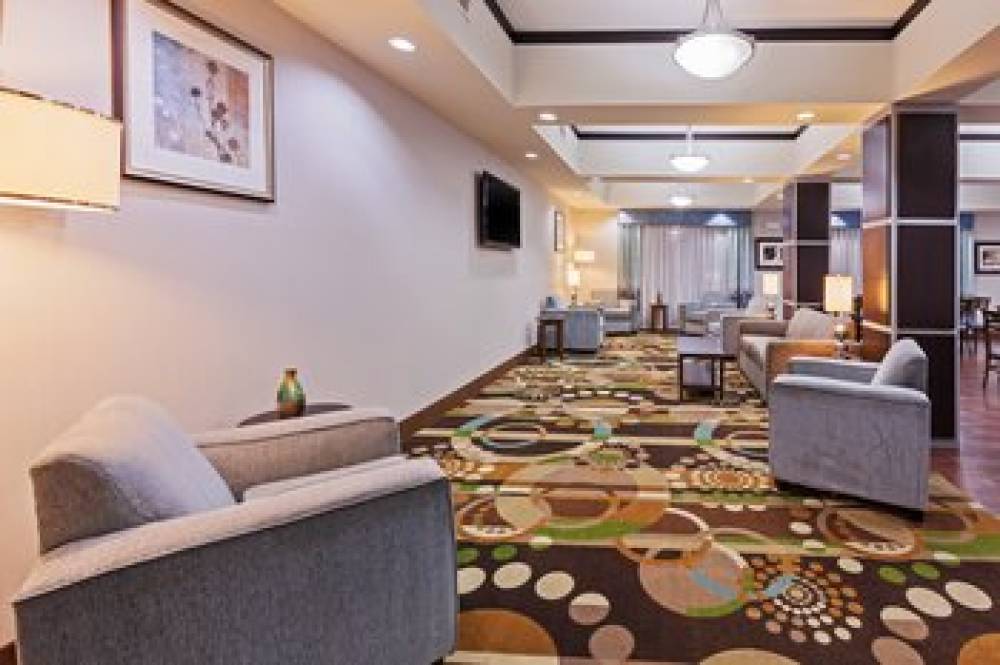 Holiday Inn Express & Suites Cleveland