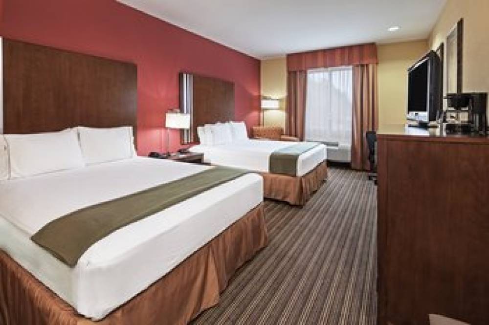 Holiday Inn Express & Suites CLEVELAND 7