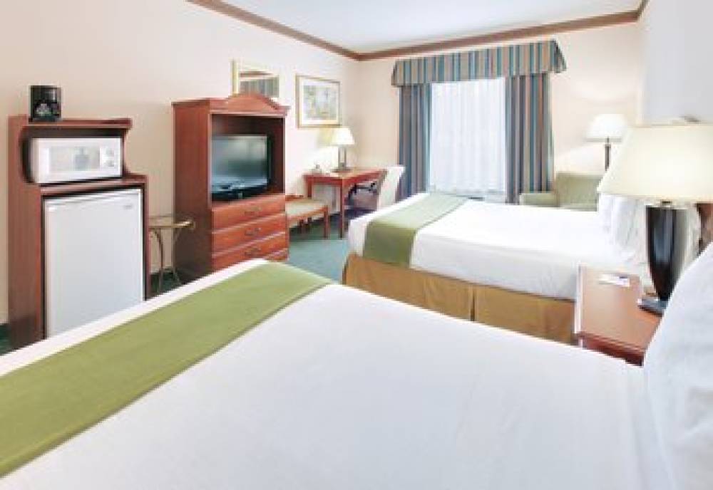 Holiday Inn Express & Suites CLEVELAND 9