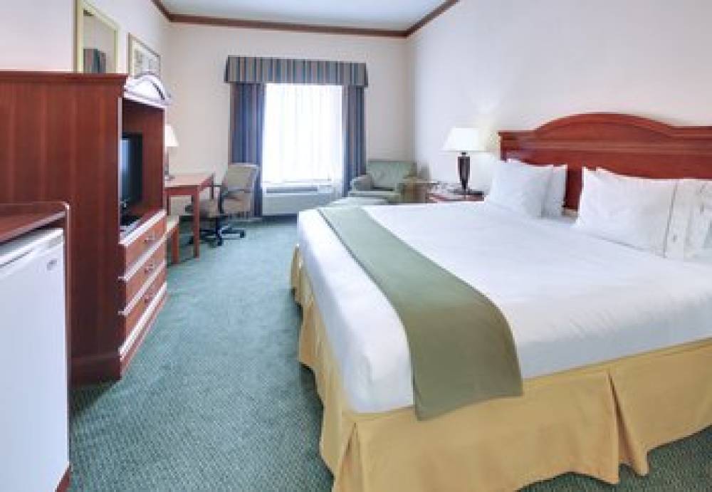 Holiday Inn Express & Suites CLEVELAND 6