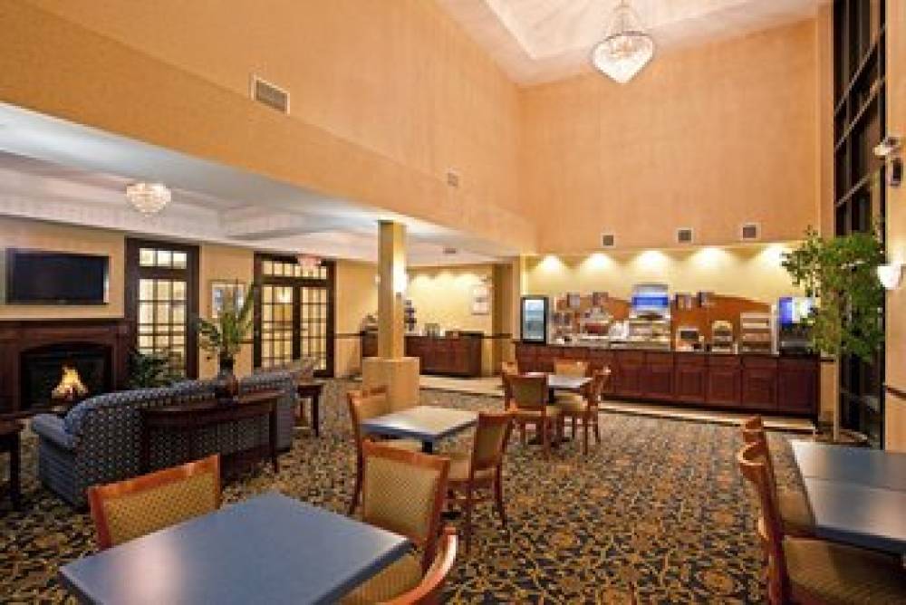 Holiday Inn Express & Suites CLEVELAND-RICHFIELD 7