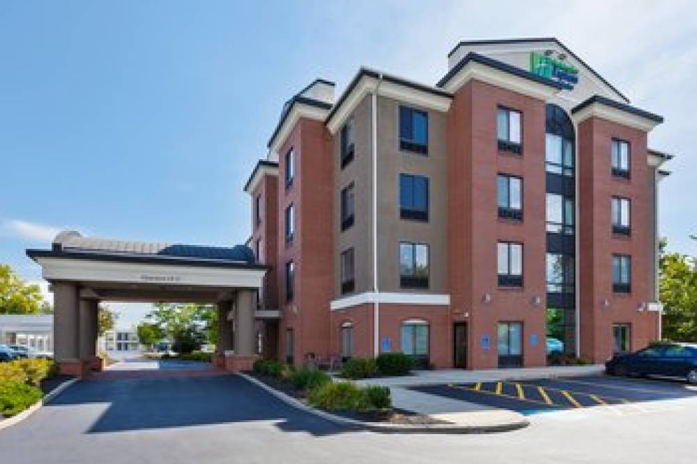 Holiday Inn Express & Suites CLEVELAND-RICHFIELD 1