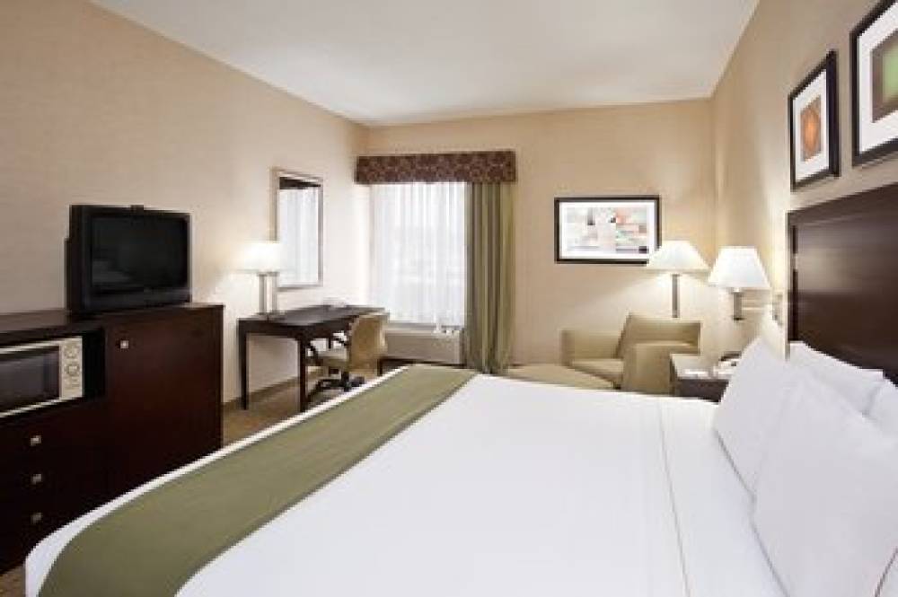 Holiday Inn Express & Suites CLEVELAND-STREETSBORO 9