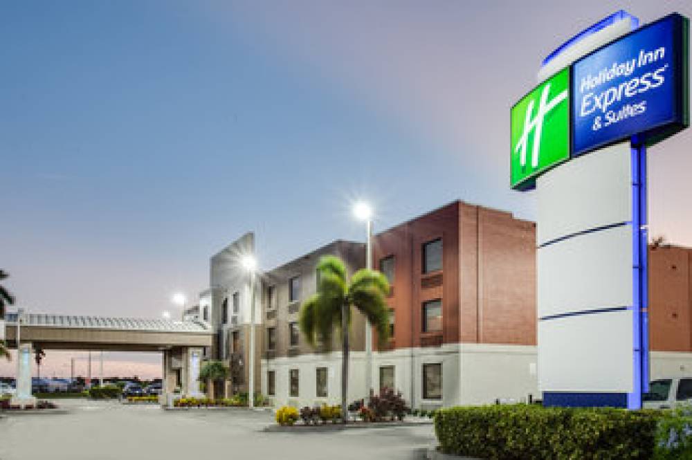 Holiday Inn Express & Suites Clewiston