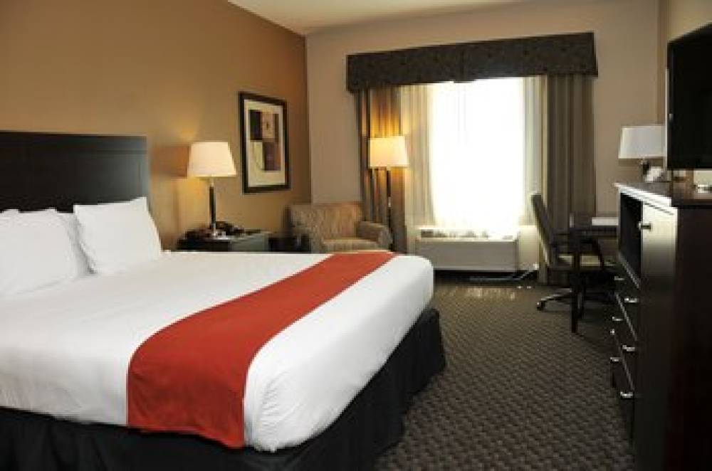 Holiday Inn Express & Suites CLINTON 6