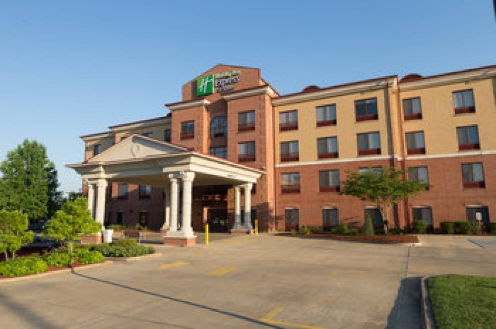 Holiday Inn Express & Suites CLINTON 1