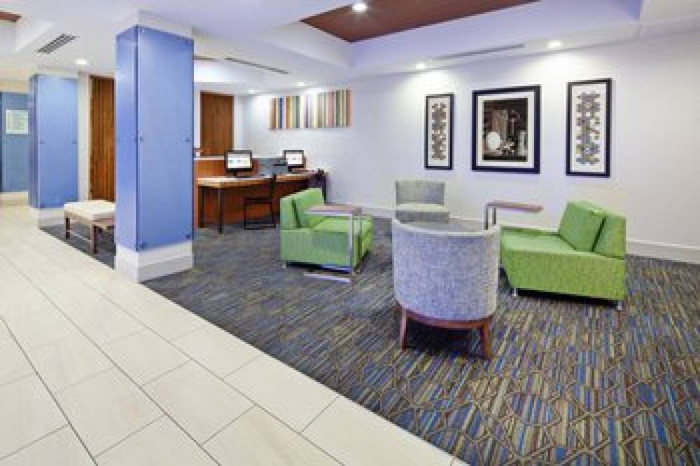 Holiday Inn Express & Suites CLOVIS-FRESNO AREA 9