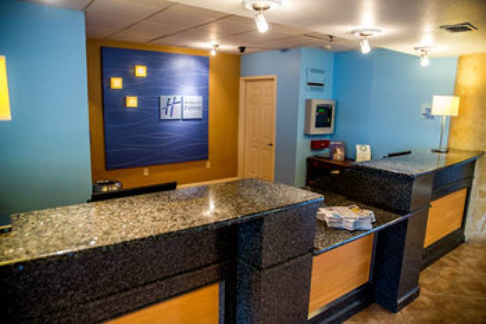 Holiday Inn Express & Suites COCOA BEACH 3