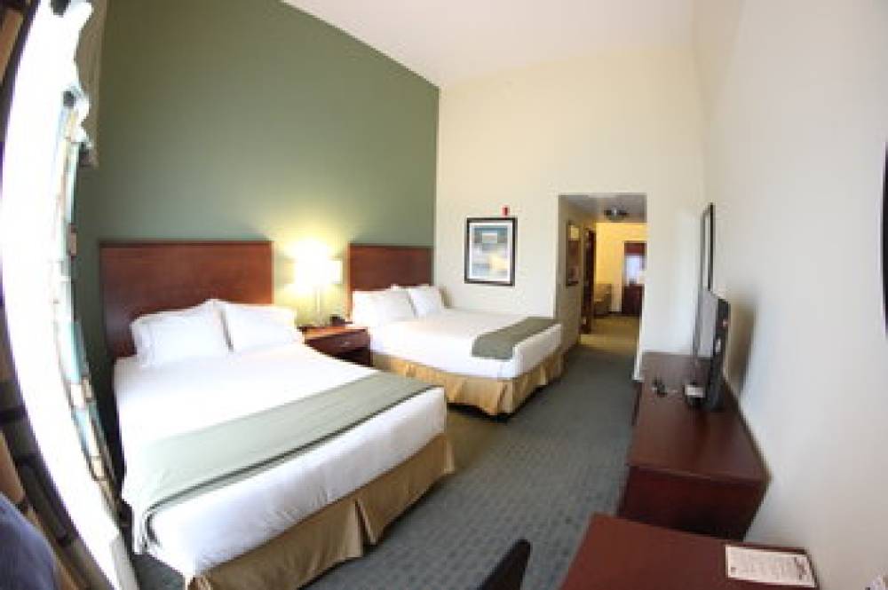 Holiday Inn Express & Suites COCOA 2