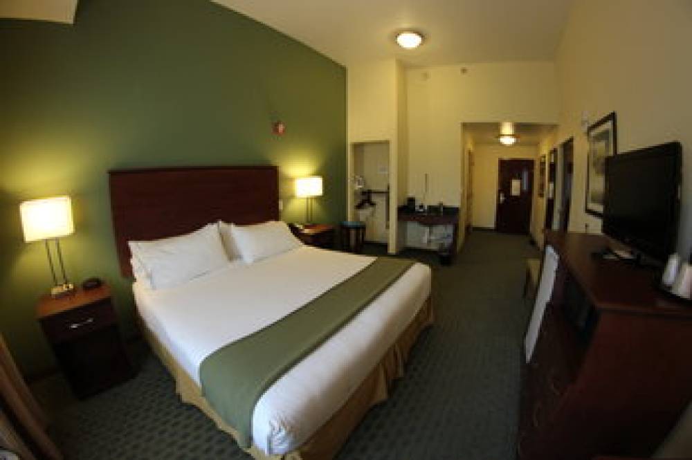 Holiday Inn Express & Suites COCOA 7