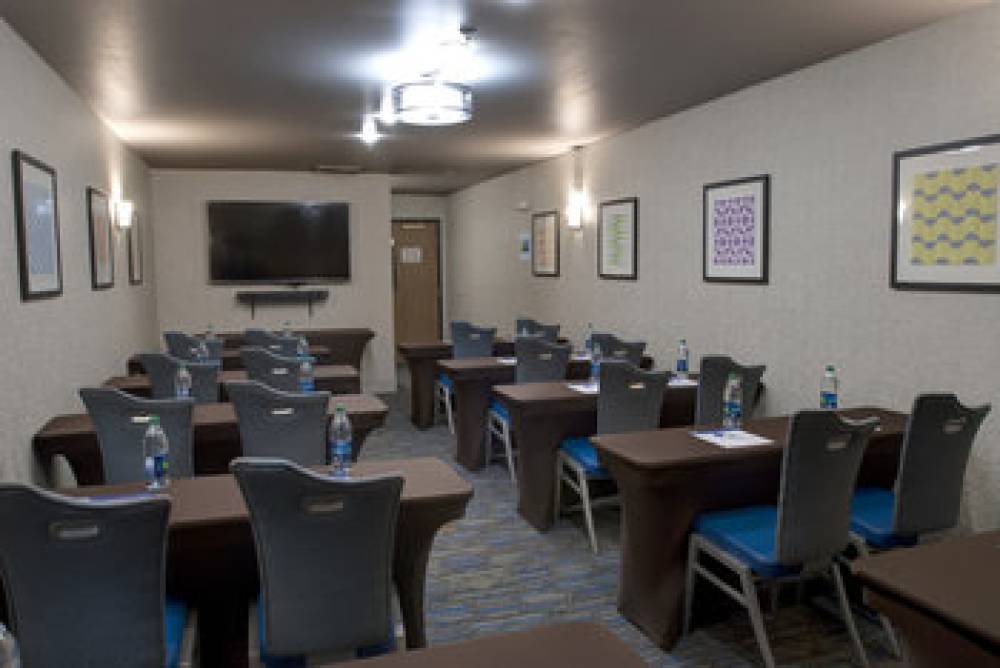 Holiday Inn Express & Suites COEUR D ALENE I-90 EXIT 11 4