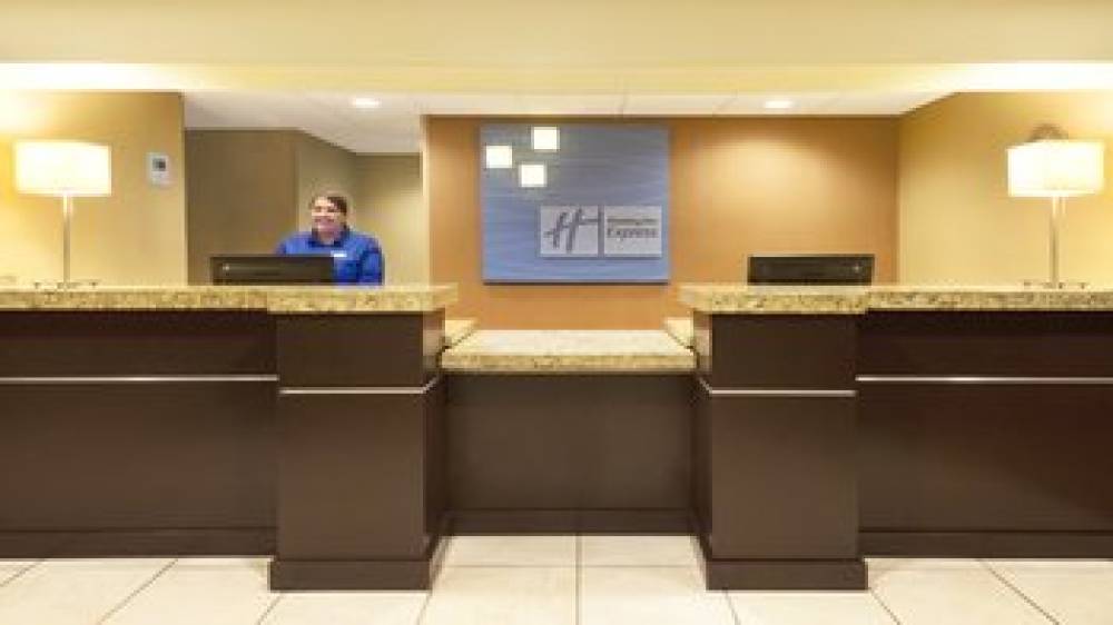 Holiday Inn Express & Suites COLBY 3