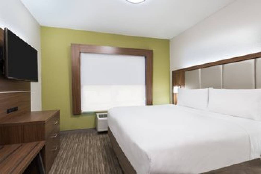 Holiday Inn Express & Suites COLUMBUS AIRPORT EAST 8