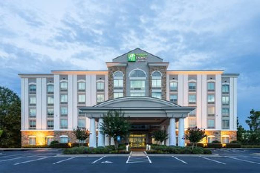 Holiday Inn Express & Suites Columbus At Northlake