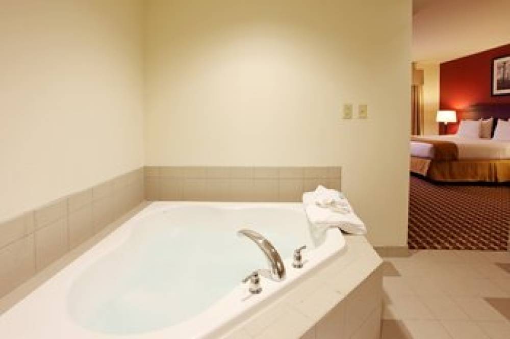 Holiday Inn Express & Suites COLUMBUS OSU-MEDICAL CENTER 4