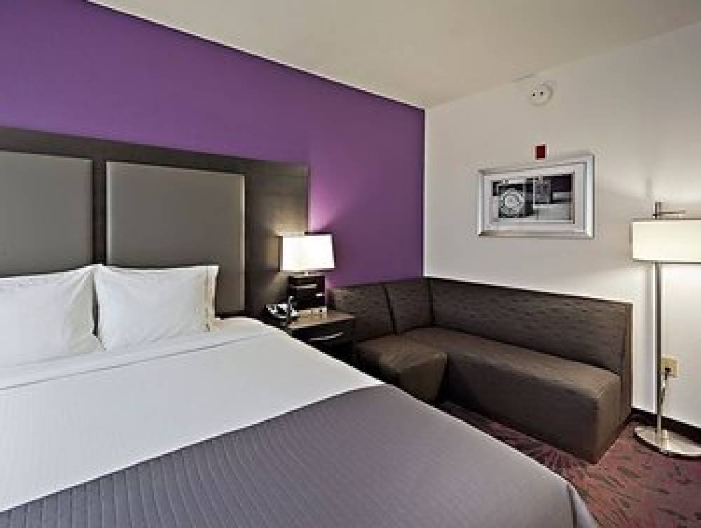 Holiday Inn Express & Suites COLUMBUS - POLARIS PARKWAY 7