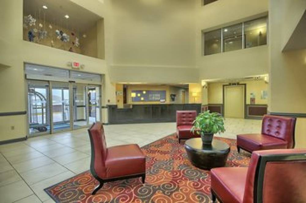 Holiday Inn Express & Suites COLUMBUS SW-GROVE CITY 2