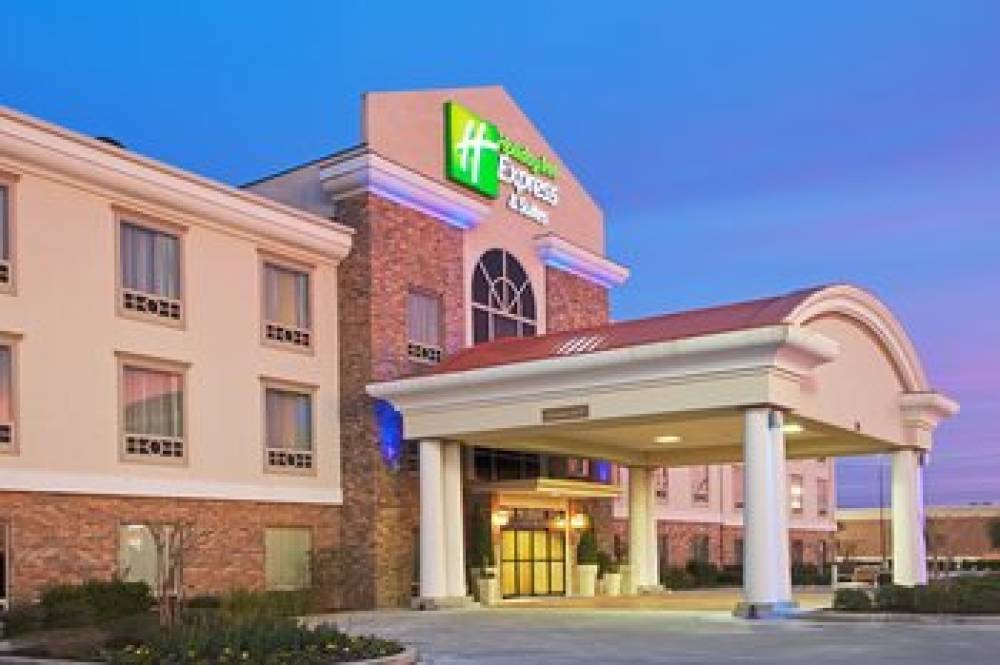 Holiday Inn Express & Suites Conroe I 45 North