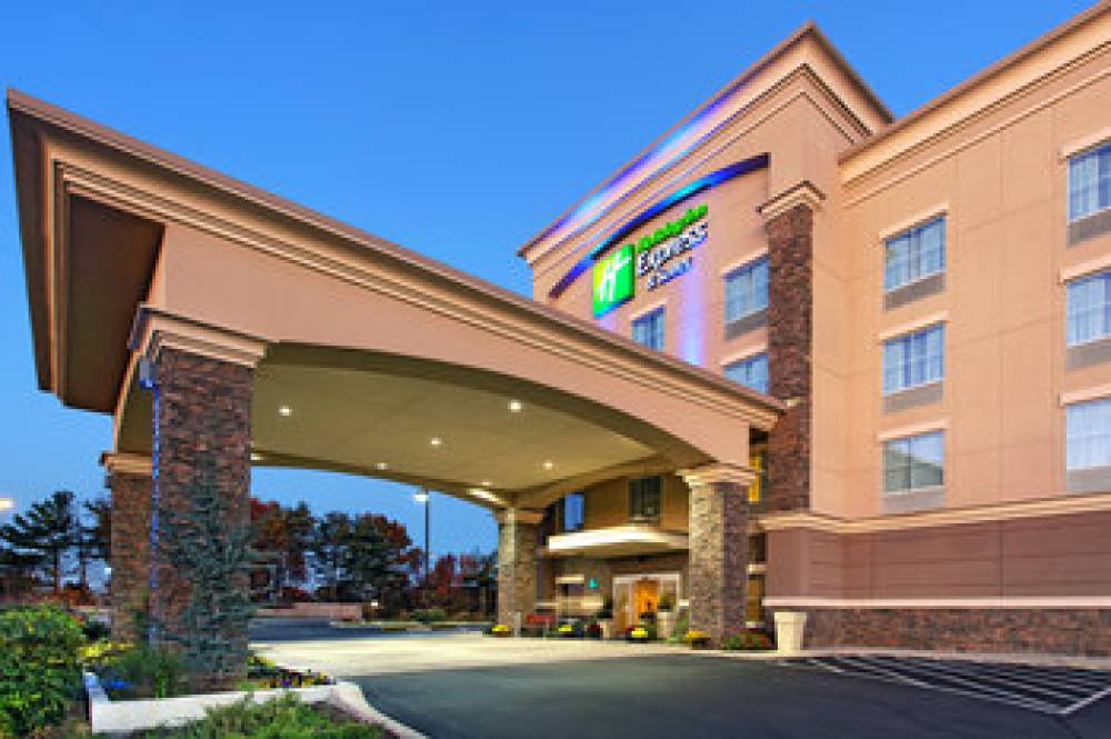 Holiday Inn Express & Suites COOKEVILLE 2