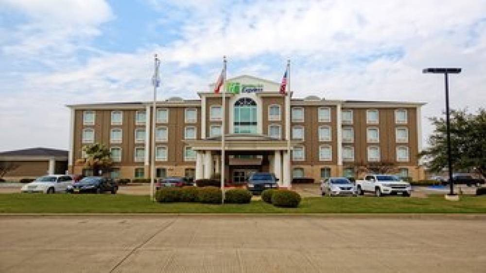 Holiday Inn Express & Suites CORSICANA I-45 1