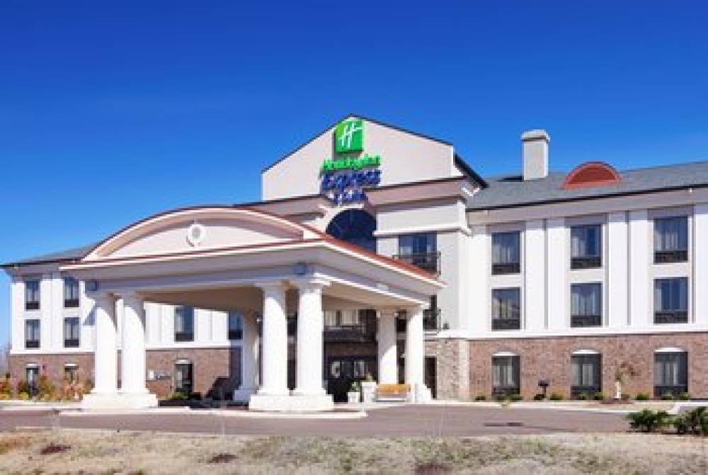 Holiday Inn Express & Suites Covington