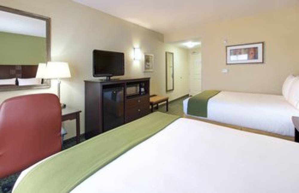 Holiday Inn Express & Suites COVINGTON 5