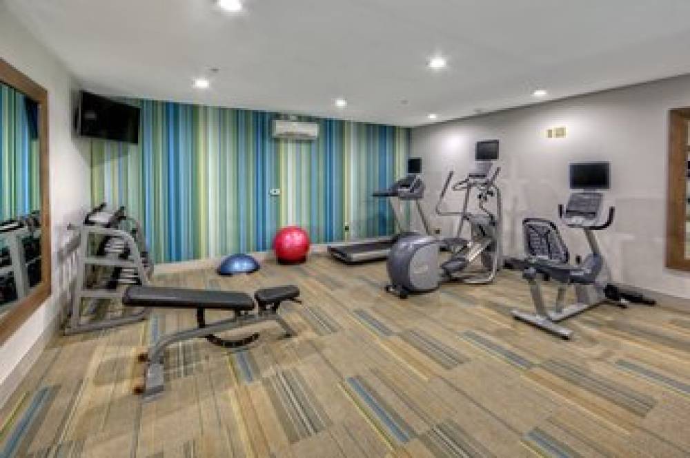 Holiday Inn Express & Suites CROSSVILLE 10