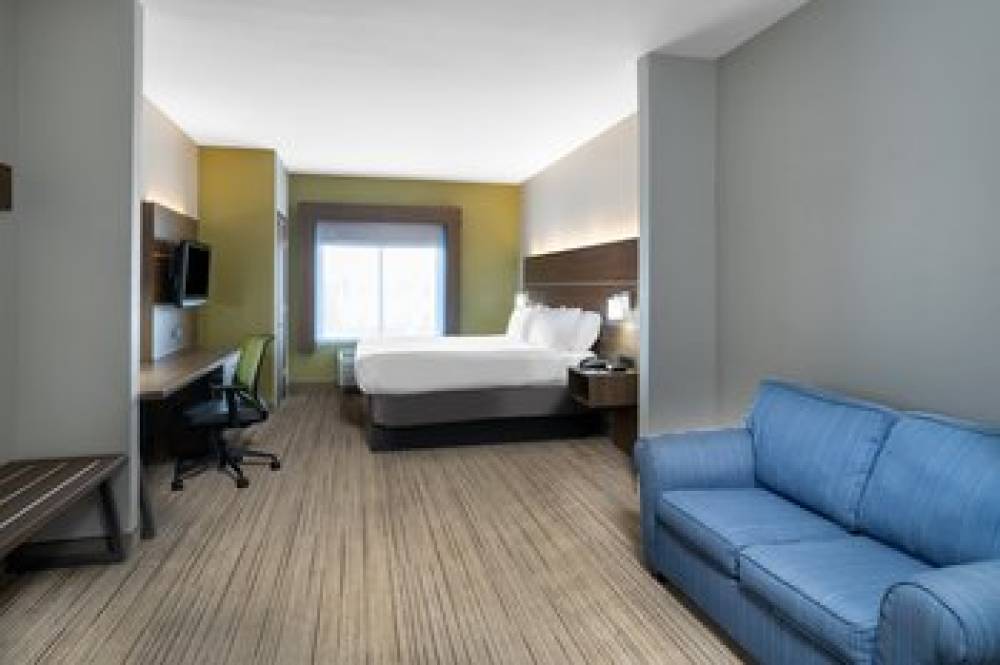 Holiday Inn Express & Suites DALLAS EAST - FAIR PARK 8