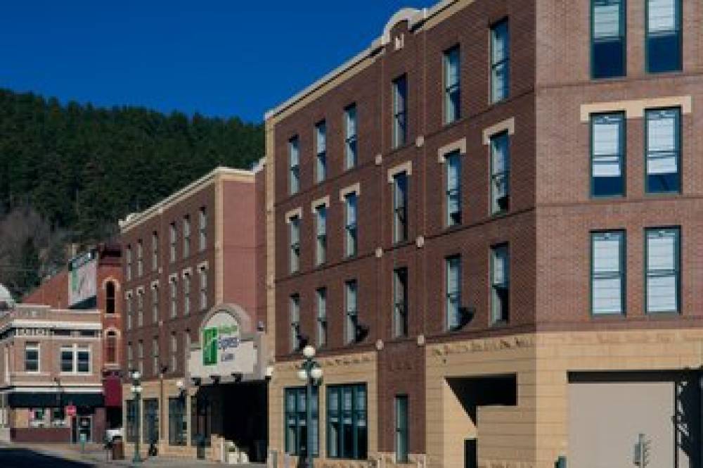 Holiday Inn Express & Suites DEADWOOD-GOLD DUST CASINO 1