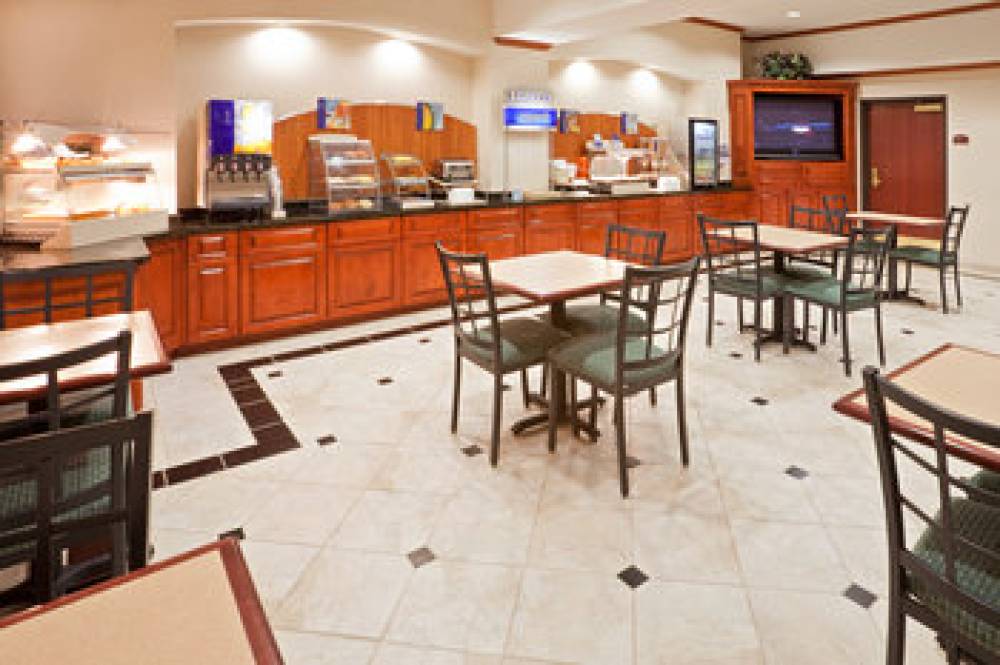 Holiday Inn Express & Suites DECATUR 3