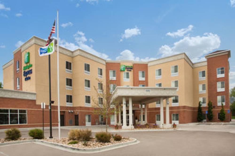 Holiday Inn Express & Suites DENVER NORTH - THORNTON 1