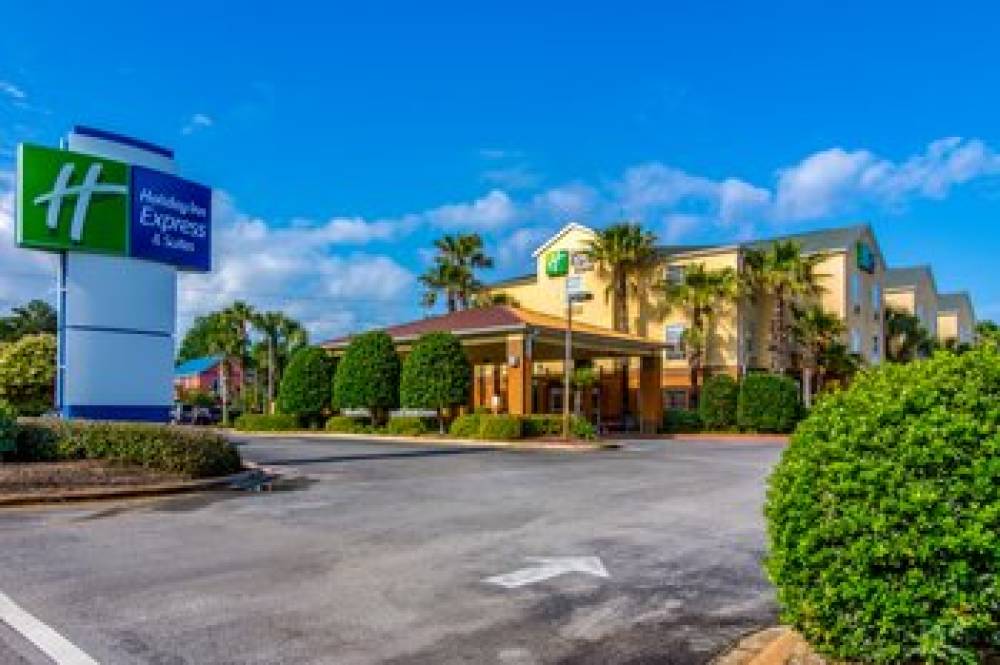 Holiday Inn Express & Suites DESTIN E - COMMONS MALL AREA 1