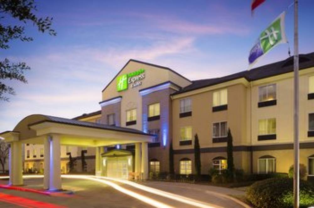 Holiday Inn Express & Suites DFW AIRPORT - GRAPEVINE 1